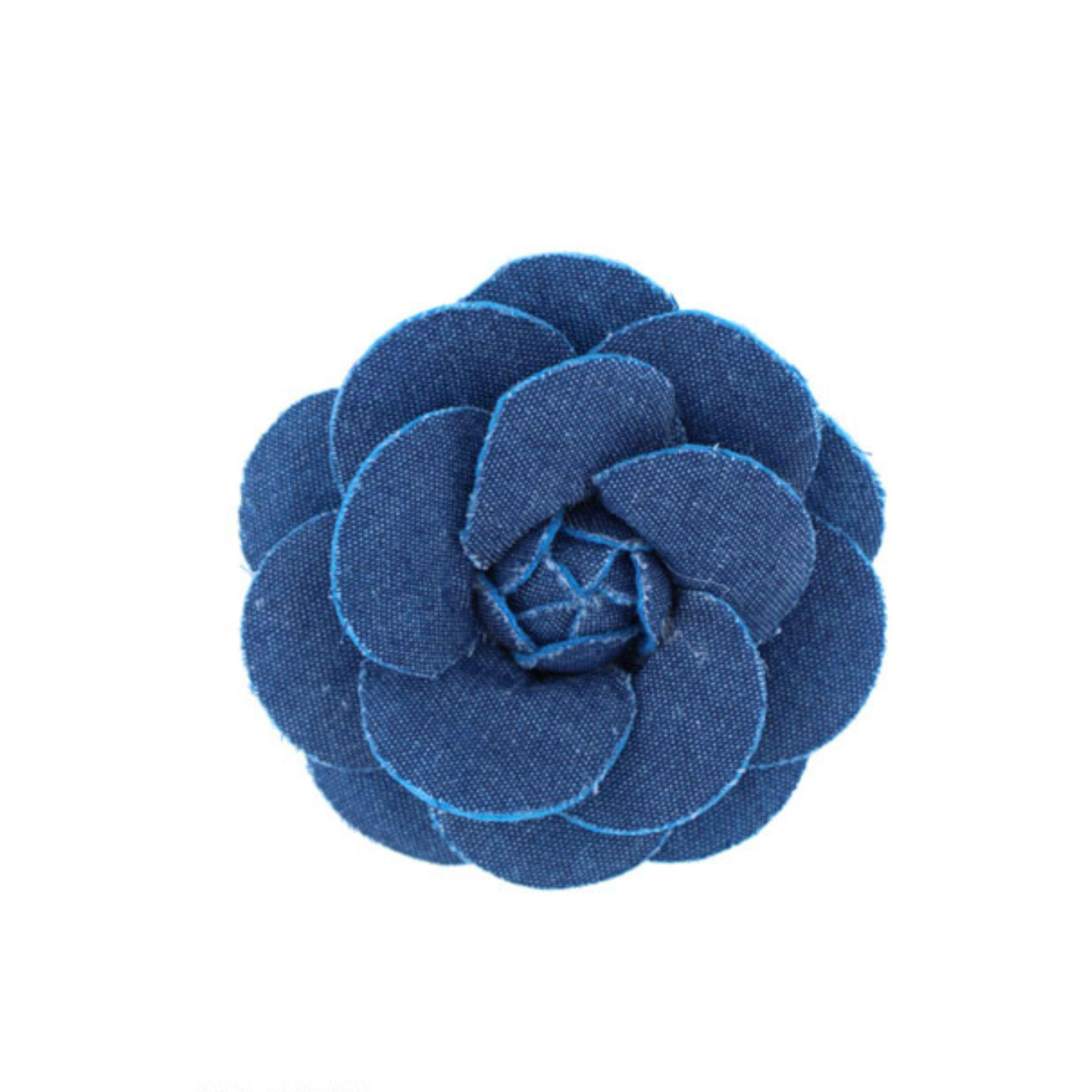 Donkerblauwe Denim Bloem Broche